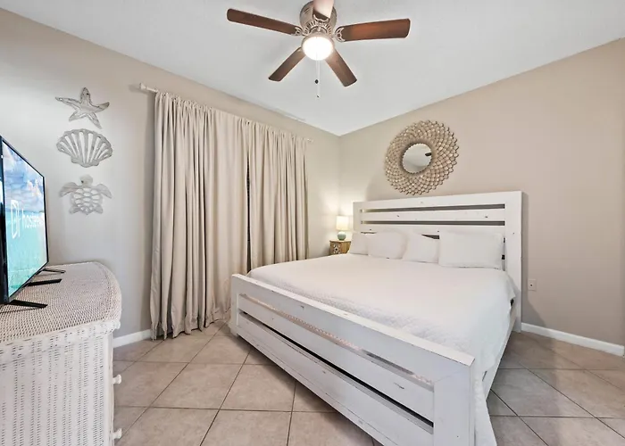 Club 1109 D Apartment