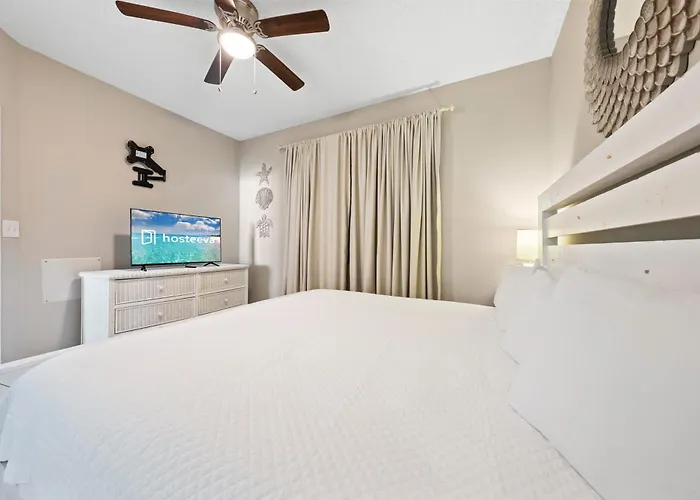 Club 1109 D Apartment
